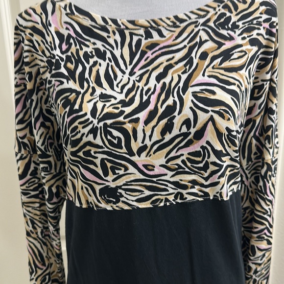 Like New Lilly Pulitzer Top - Picture 2 of 5